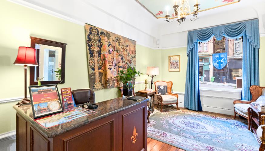 Cornell Hotel de France